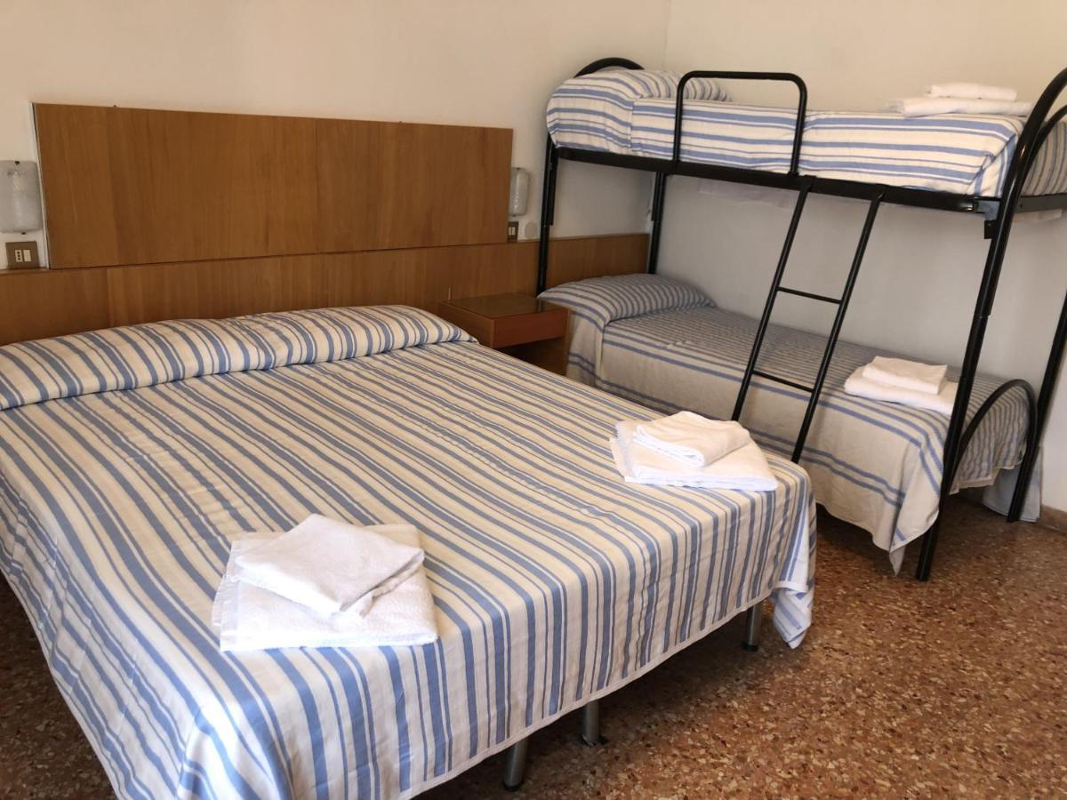 Hotel Adriatico Bibione Exterior foto